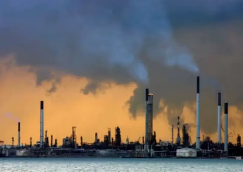 Singapore đầu tư 800 triệu SGD vào giảm khí thải và công nghệ bán dẫn