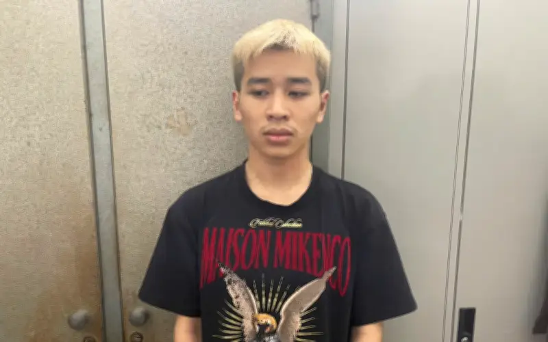 Sinh viên Bắc Ninh trộm 3 cây vàng của họ hàng, bán một cây mua iPhone 17 Pro Max