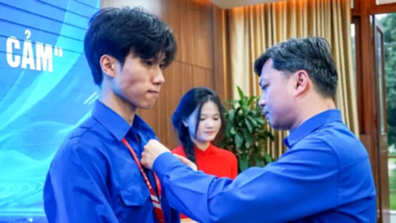 Sinh viên dũng cảm cứu người trong vụ cháy được Trung ương Đoàn khen thưởng