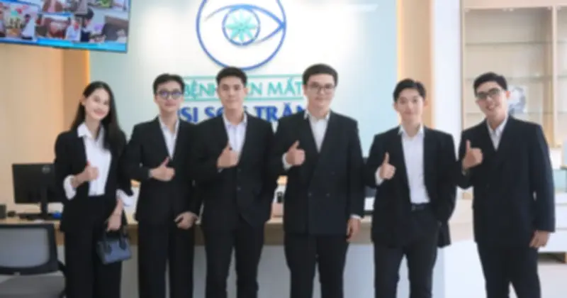 Sinh viên FPT phát triển AI mô phỏng thị giác, hỗ trợ bệnh nhân hiểu rõ tình trạng mắt