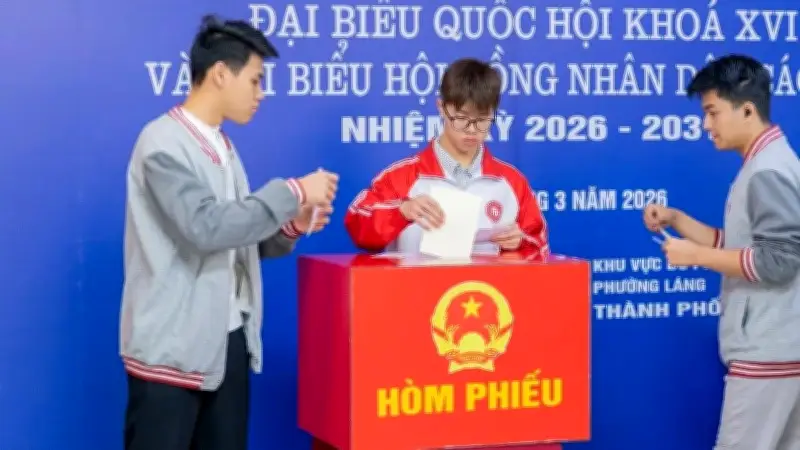 Sinh Viên Hà Nội Hào Hứng Tham Gia Bầu Cử Lần Đầu, Thể Hiện Trách Nhiệm Công Dân