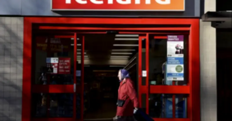 Siêu thị Anh 'Iceland' đầu hàng quốc gia Iceland sau 10 năm kiện tụng, chuyển sang chiến dịch giảm giá hòa giải