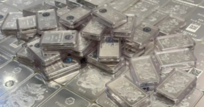 SJC Điều Chỉnh Giá Vàng 2 Lần Trong 30 Phút, Bạc Bật Tăng Mạnh