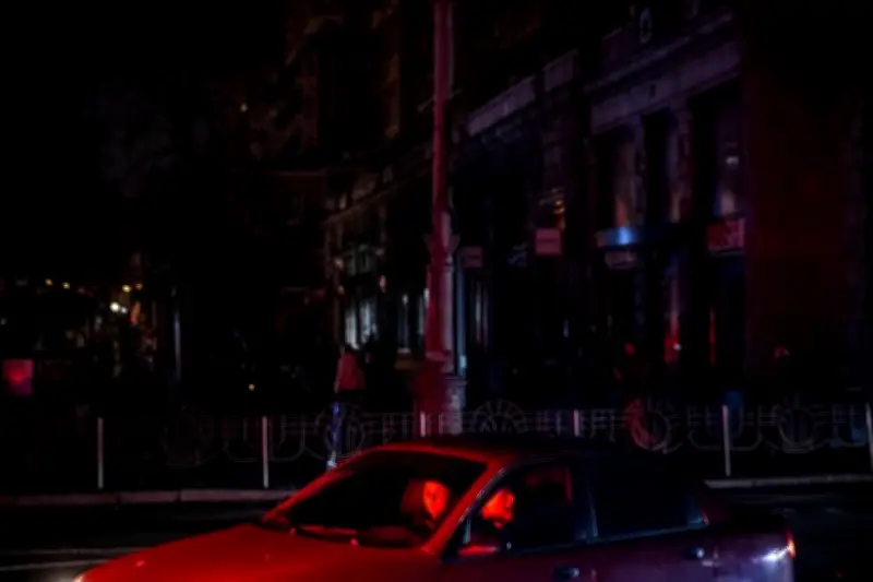 Slovakia Chấm Dứt Hỗ Trợ Điện Khẩn Cấp Cho Ukraine, Hungary và Slovakia Ký Thỏa Thuận Đường Ống Mới