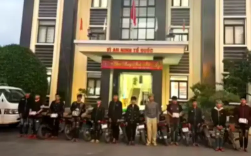 Sơn La xử lý 13 quái xê đan hàng ngang phóng nhanh trên phố