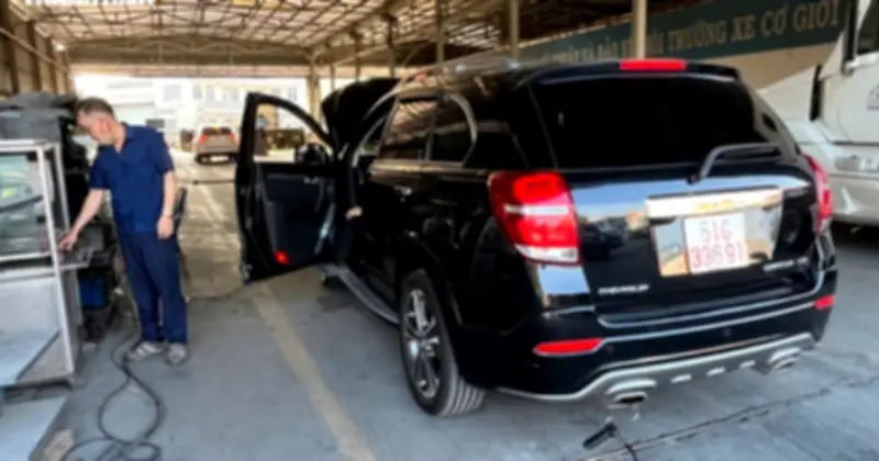 Từ 1/3/2026, kiểm định khí thải ô tô theo quy trình mới, nhiều trung tâm ùn tắc do hệ thống quá tải
