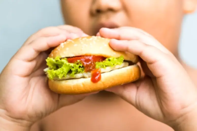 Tỷ lệ béo phì tăng đột biến, hàng loạt bệnh nguy hiểm đe dọa sức khỏe cộng đồng