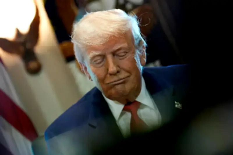 Tỷ lệ ủng hộ Tổng thống Trump xuống mức thấp nhất nhiệm kỳ