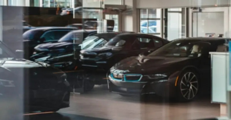 Ô tô mua một tháng đã hỏng, bà mẹ 5 con khóc ròng phát hiện đại lý lừa đảo