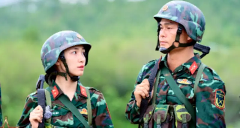 Từ Sao Nhập Ngũ đến hôn nhân: Những câu chuyện tình đẹp của nghệ sĩ và quân nhân