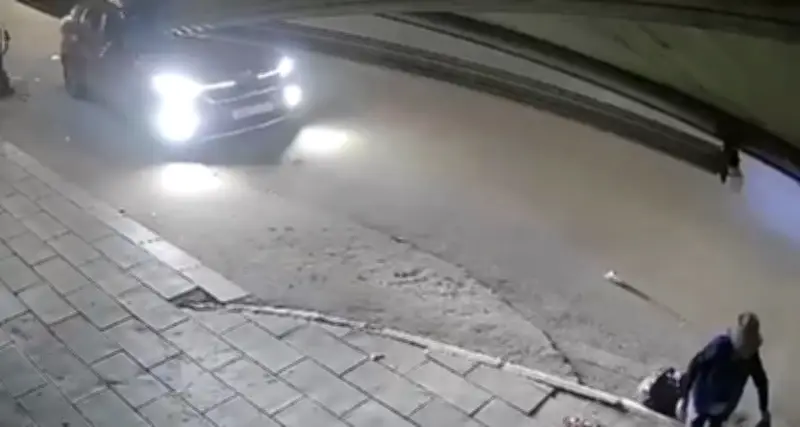 Ô tô tông người trên vỉa hè ở Hải Phòng, tài xế bỏ chạy bị truy tìm