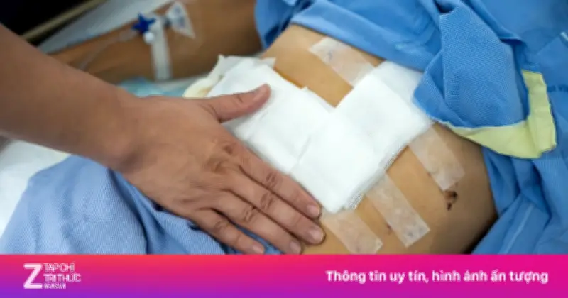 Từ triệu chứng tiểu khó, nam bệnh nhân 63 tuổi phát hiện đồng thời hai loại ung thư