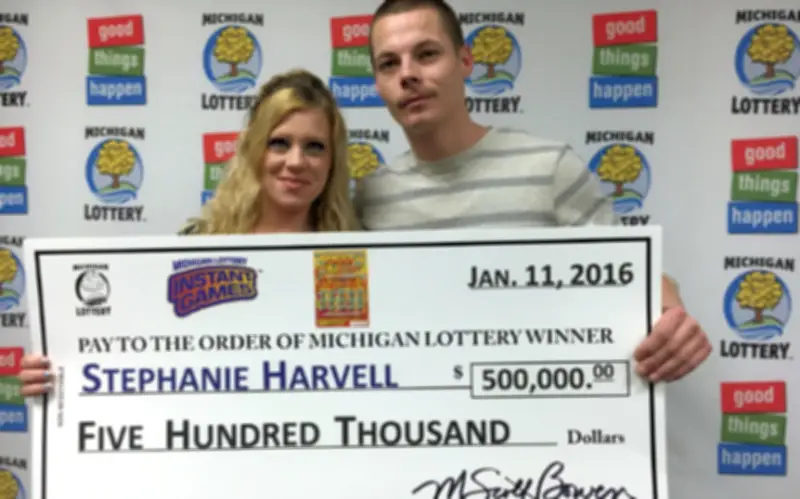 Từ trúng số độc đắc đến bị còng tay: Bi kịch của cặp vợ chồng Michigan