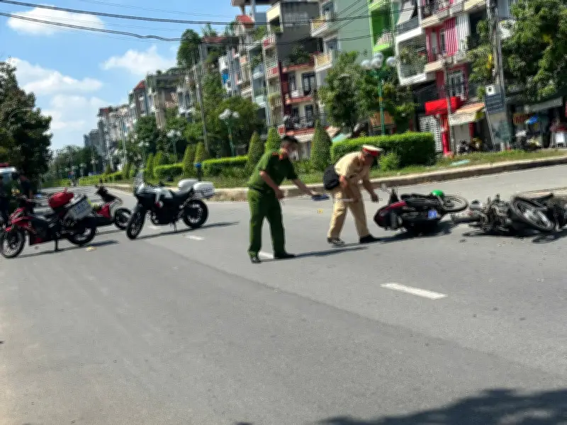 Tai nạn giao thông nghiêm trọng tại TPHCM: Một người tử vong, hai người bị thương