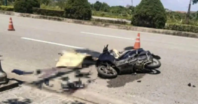 Tai nạn thảm khốc ở Quảng Ngãi: 2 thanh niên tử vong sau khi tông trụ đèn