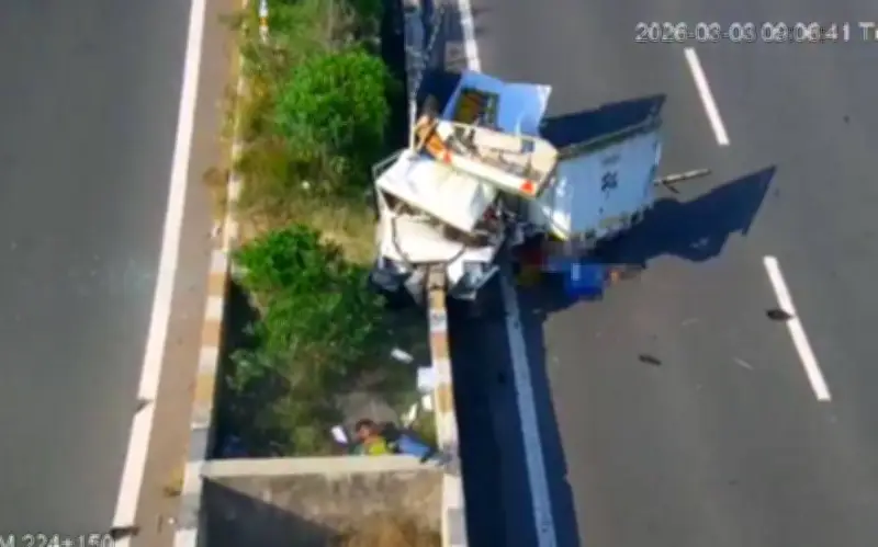 Tai nạn thảm khốc trên cao tốc Ấn Độ: 2 người tử vong, 4 người bị thương