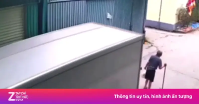 Tai nạn thương tâm: Xe tải cán cụ ông 90 tuổi tử vong tại chỗ