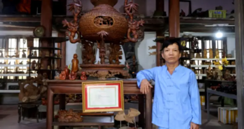 Tác phẩm gỗ trị giá 3 tỷ đồng không bán, nghệ nhân nói một câu gây bất ngờ