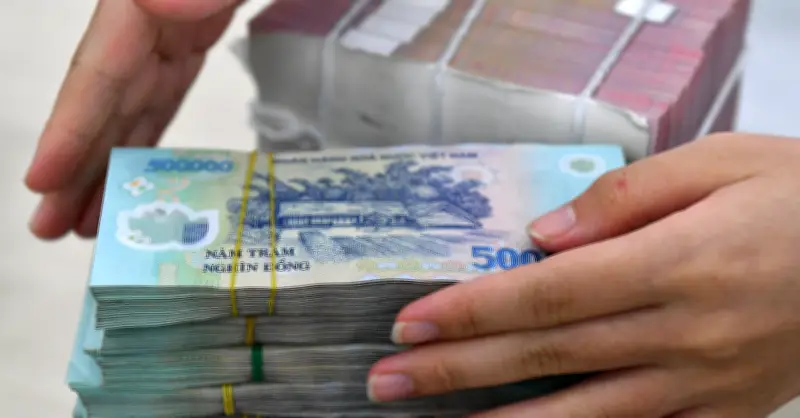 Techcombank Tăng Lãi Suất Huy Động, Nhiều Ngân Hàng Cạnh Tranh Với Ưu Đãi Cao