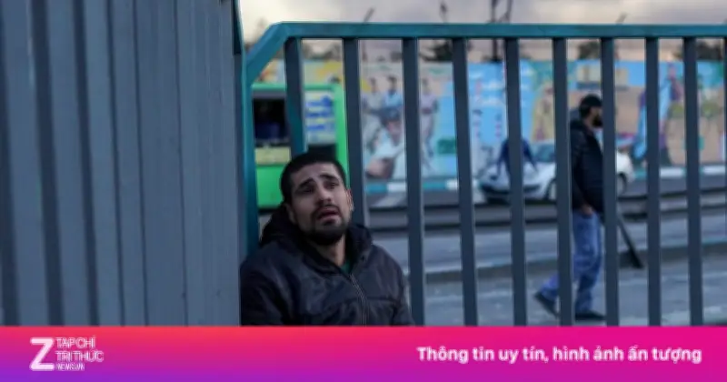 Tehran Chìm Trong Khói Lửa: Người Dân Iran Run Rẩy Dưới Bầu Trời Đầy Tên Lửa