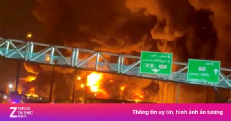 Tehran 'Nghẹt Thở' Trong Khói Đen Và 'Mưa Đen' Sau Không Kích Israel