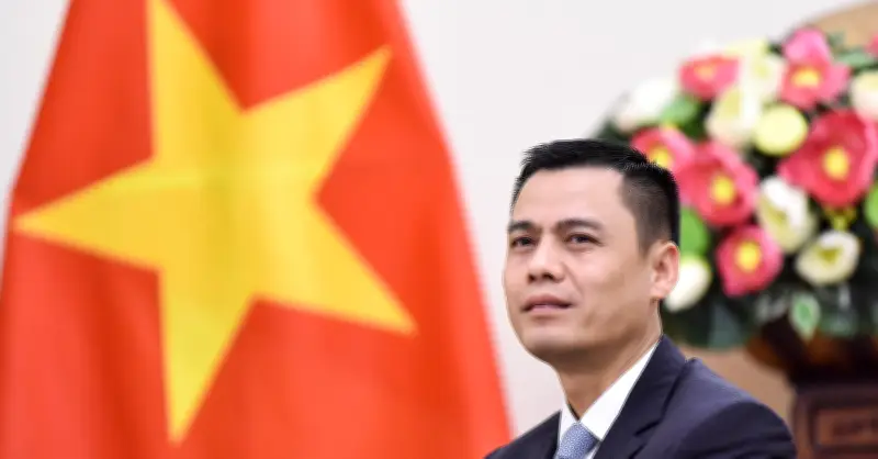 Thủ Tướng Bổ Nhiệm Lại Thứ Trưởng Ngoại Giao, Điều Chuyển Nhân Sự Cấp Cao