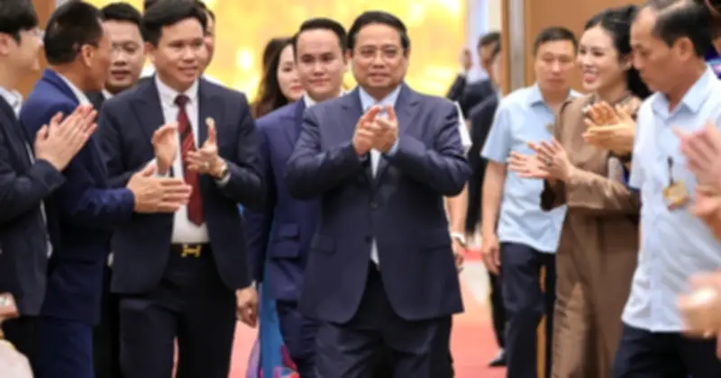 Thủ tướng kêu gọi doanh nghiệp tiên phong, ngân hàng giải ngân 1 triệu tỉ đồng cho tăng trưởng hai con số