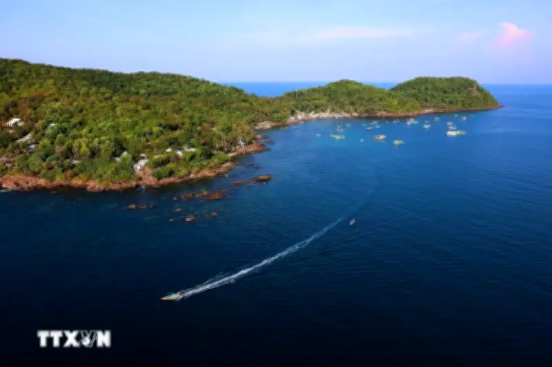 Thủ tướng đánh giá tổng thể phát triển ba đặc khu kinh tế Vân Đồn, Vân Phong và Phú Quốc