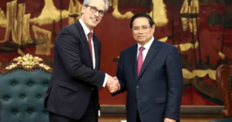 Thủ tướng Phạm Minh Chính cam kết hợp tác với EU chống khai thác IUU