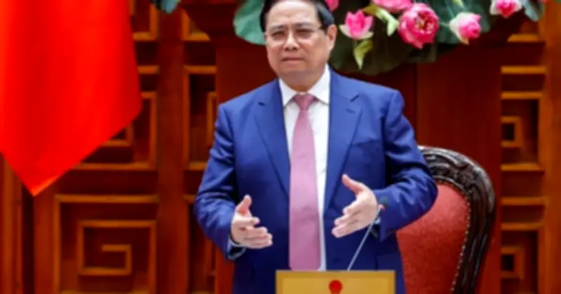 Thủ tướng Phạm Minh Chính chỉ đạo quyết liệt: Không để thiếu xăng dầu, kiểm soát giá cả