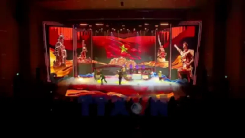 Thủ Tướng Phạm Minh Chính Dự Chương Trình Nghệ Thuật Kỷ Niệm 120 Năm Sinh Thủ Tướng Phạm Văn Đồng