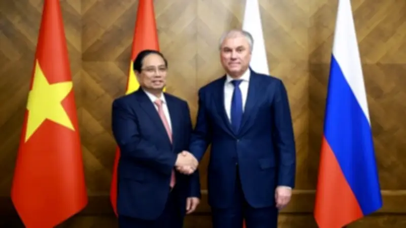 Thủ tướng Phạm Minh Chính gặp Chủ tịch Duma Quốc gia Nga, định vị lại hợp tác chiến lược