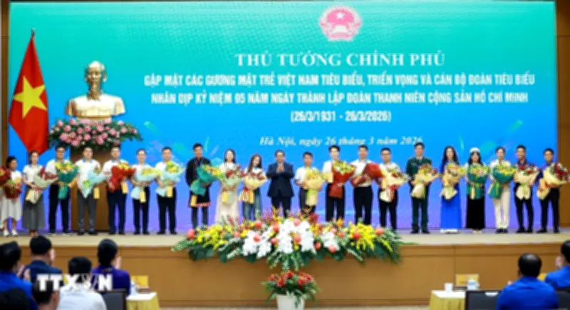 Thủ tướng Phạm Minh Chính gặp mặt các gương mặt trẻ Việt Nam tiêu biểu