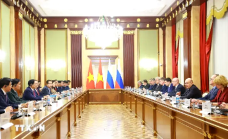 Thủ tướng Phạm Minh Chính hội đàm với Thủ tướng Nga Mikhail Mishustin tại Moskva