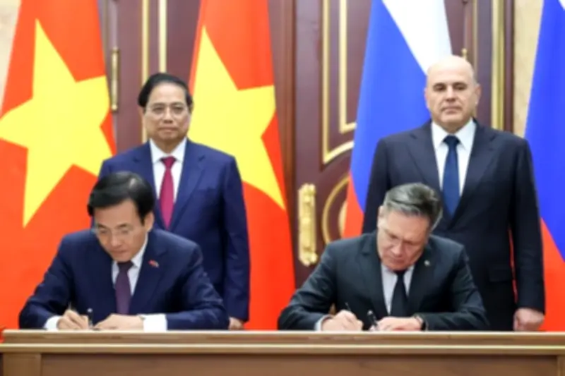 Thủ tướng Phạm Minh Chính hội đàm với Thủ tướng Nga, thúc đẩy hợp tác toàn diện