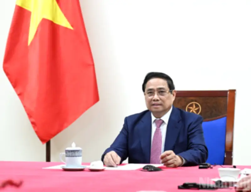 Thủ tướng Phạm Minh Chính điện đàm với Tổng thống Angola, thúc đẩy hợp tác dầu khí và năng lượng