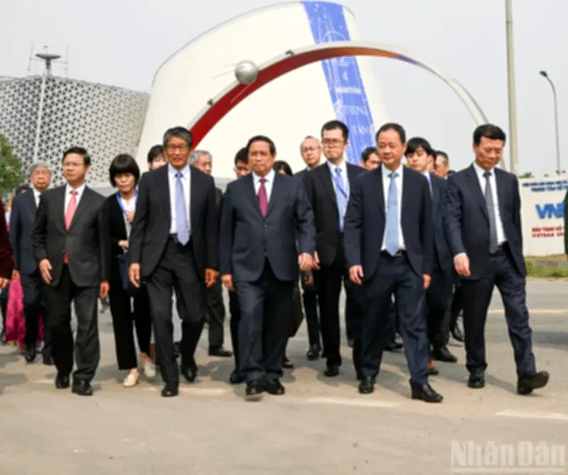 Thủ tướng Phạm Minh Chính khánh thành Trung tâm Vũ trụ Việt Nam và khai mạc Diễn đàn hợp tác với Nhật Bản