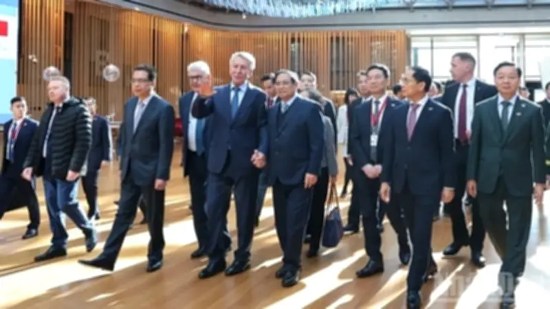 Thủ tướng Phạm Minh Chính thúc đẩy hợp tác năng lượng với tập đoàn Novatek của Nga