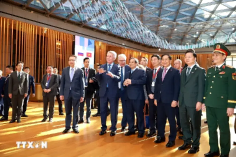 Thủ tướng Phạm Minh Chính thăm và làm việc với lãnh đạo tập đoàn Novatek tại Nga