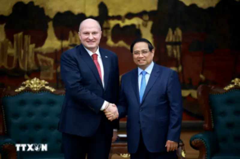 Thủ tướng Phạm Minh Chính tiếp Bộ trưởng Tình trạng Khẩn cấp Liên bang Nga