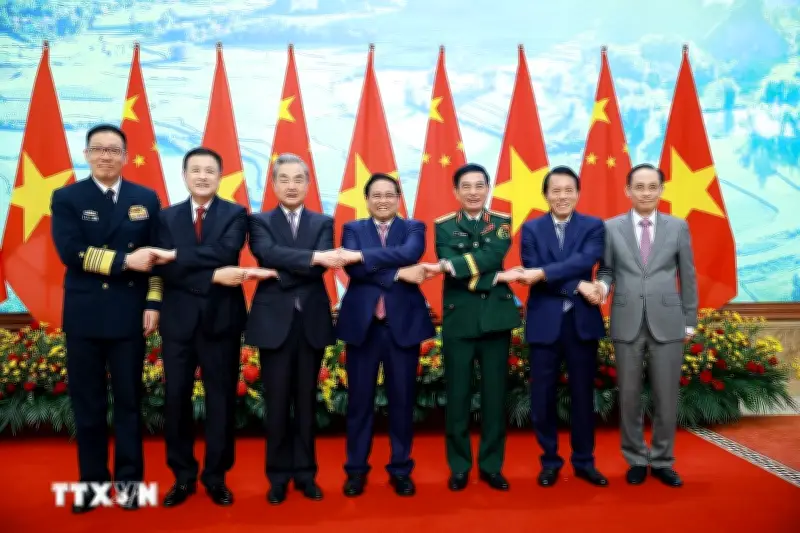 Thủ tướng Phạm Minh Chính tiếp các Bộ trưởng Trung Quốc tại Hà Nội