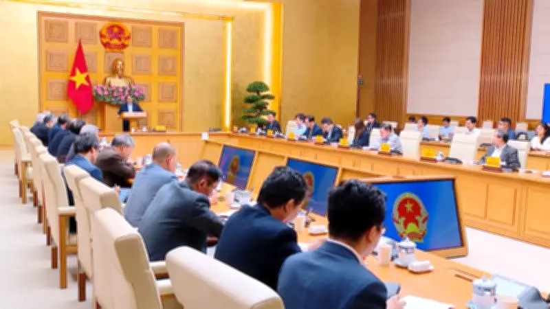 Thủ tướng Phạm Minh Chính yêu cầu quyết liệt thực hiện mục tiêu tăng trưởng kinh tế từ 10%