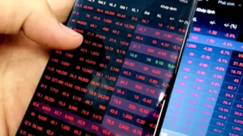 Thị trường chứng khoán ngày 16/3: Thanh khoản tăng nhẹ, nhà đầu tư nước ngoài bán ròng mạnh