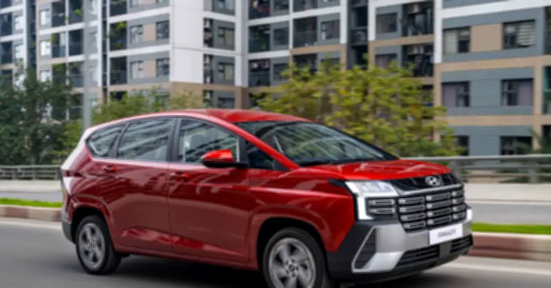 Thị Trường Ô Tô Tháng 3/2026: Sóng Gió Xe Điện Và Hybrid Lên Ngôi