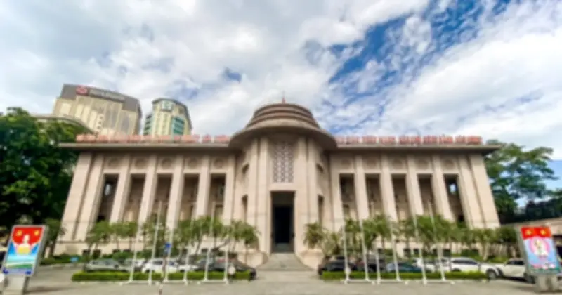 Thị trường tiền tệ biến động mạnh: Lãi suất tăng vọt, tỷ giá leo thang, Ngân hàng Nhà nước can thiệp