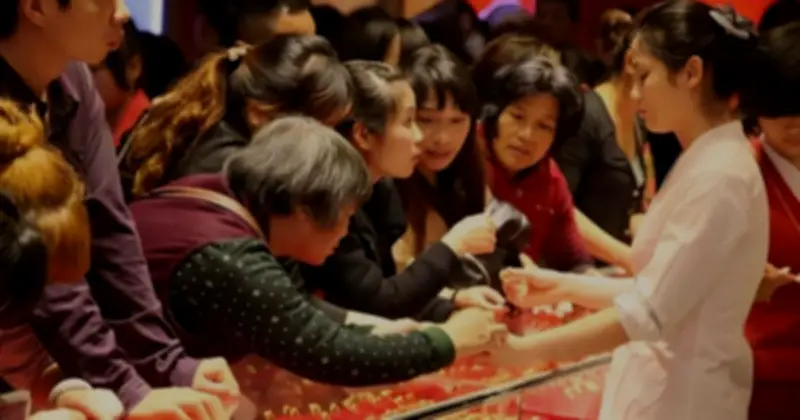 Thị trường vàng Trung Quốc sôi động trở lại, nhà đầu tư chuyển hướng kiểm soát rủi ro