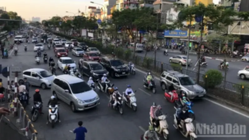 Thị trường xe bán tải bùng nổ đối mặt thách thức từ quy định cấm đường tại Hà Nội