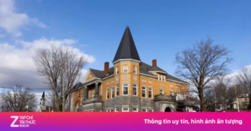 Thư Viện Haskell: Công Trình Độc Đáo Vắt Ngang Biên Giới Mỹ - Canada