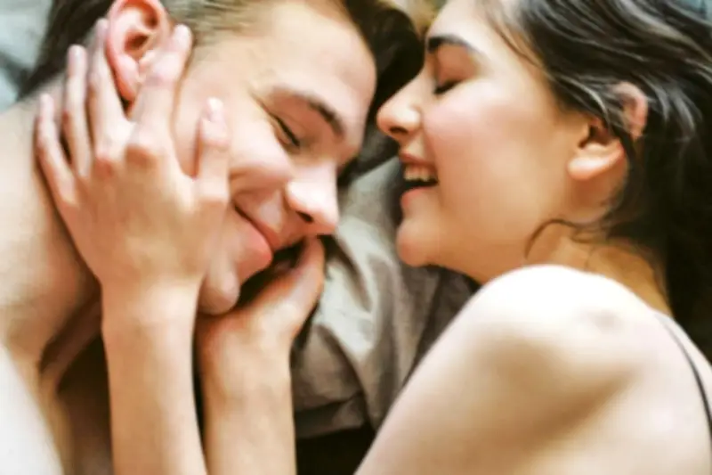 Tha thứ cho chồng ngoại tình, tôi lại phải lòng đồng nghiệp ở cơ quan