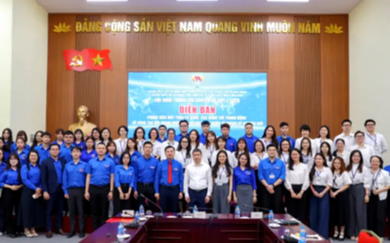Thanh Niên Tiên Phong Thúc Đẩy Đối Ngoại Nhân Dân Nhân Kỷ Niệm 95 Năm Ngày Thành Lập Đoàn